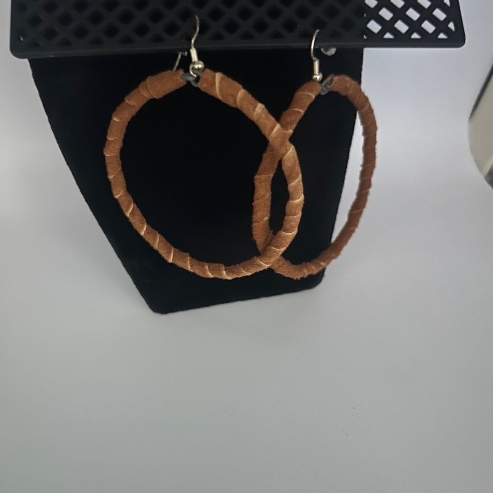Vintage Boho Leather Brown Wrapped Hoop Earrings Handmade​​​ - Picture 7 of 7